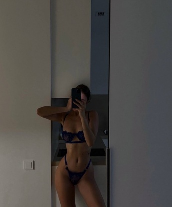 Роза, 23 года